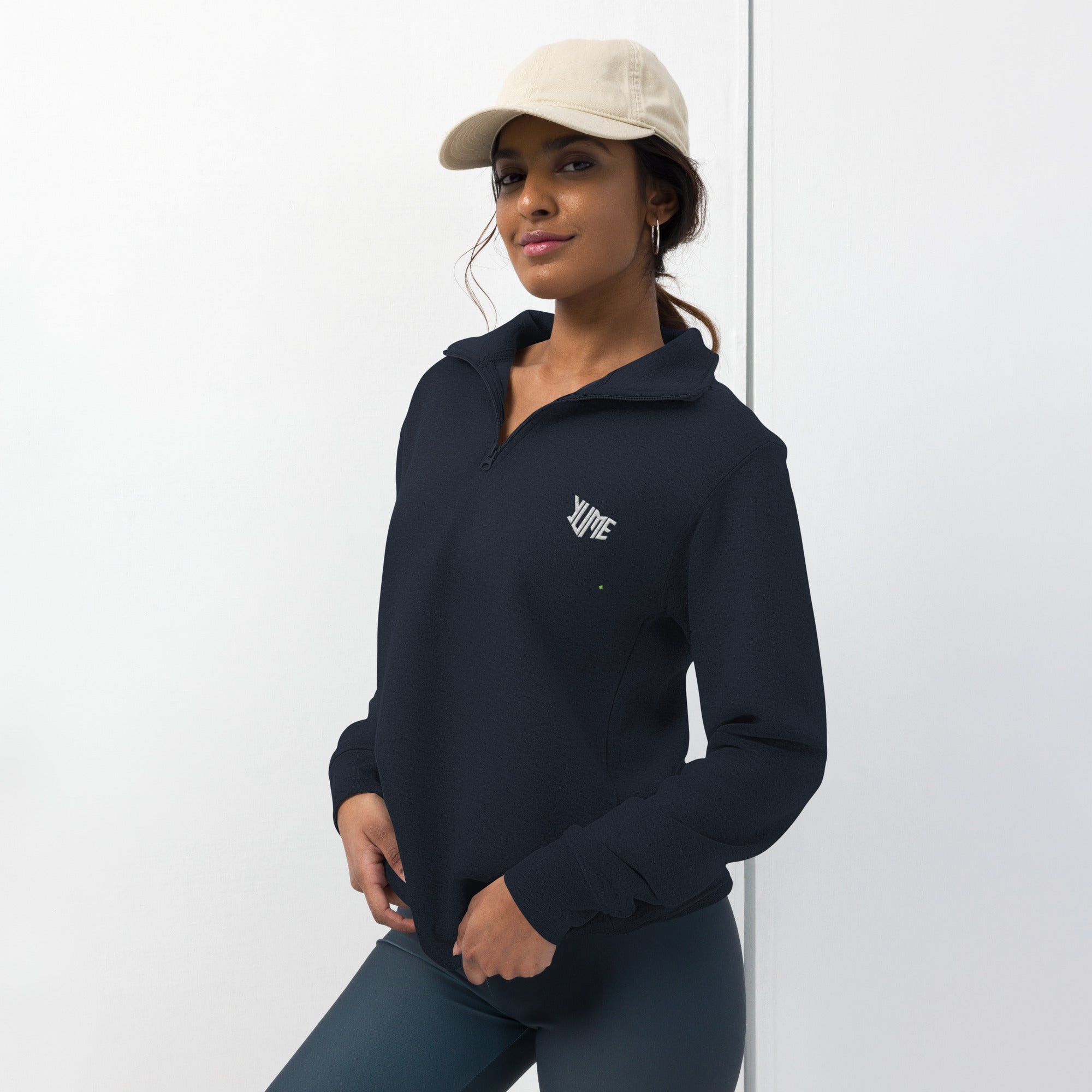 YUME Fleece Pullover
